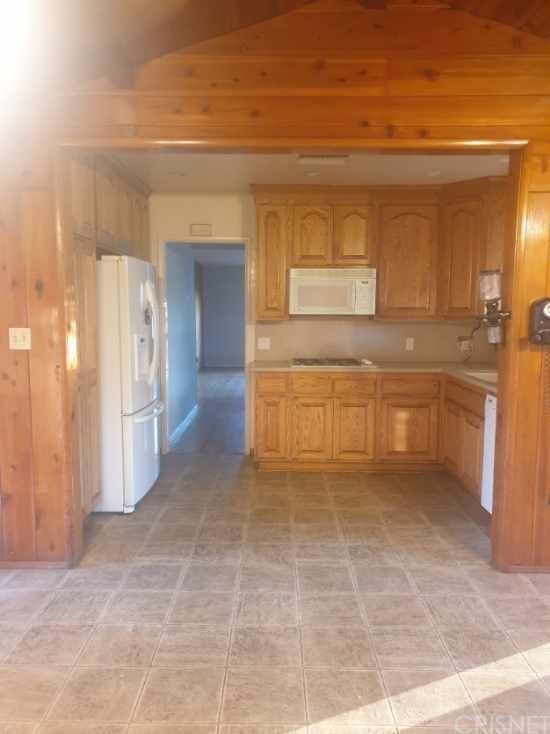 Primary Photo - 8474 Oso Ave