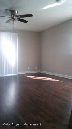 Foto del edificio - 3704 Wyandotte St