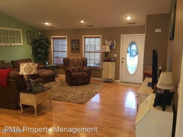 Building Photo - 4 br, 2 bath House - 1302 Arbicola Dr.