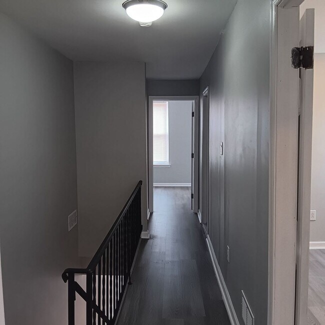 Building Photo - 2036 N Gratz St