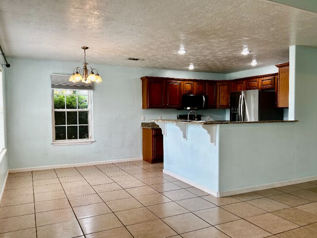Foto del edificio - 311 Butler Rd