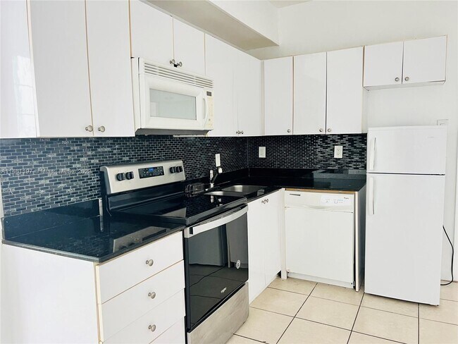 Building Photo - 3025 Indian Creek Dr