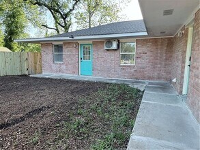 Building Photo - 43291 Baker Rd