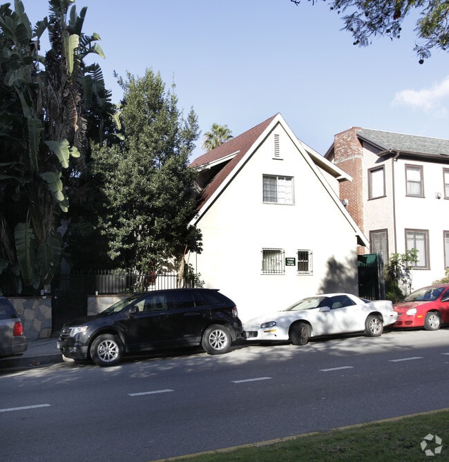 Building Photo - 1769-1775 N Gower St