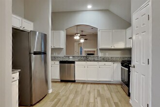 Building Photo - 3344 Zubin Ln