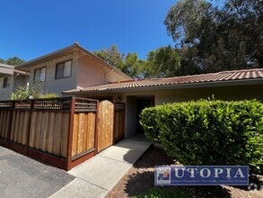 Building Photo - 143 Torrey Pine Terrace