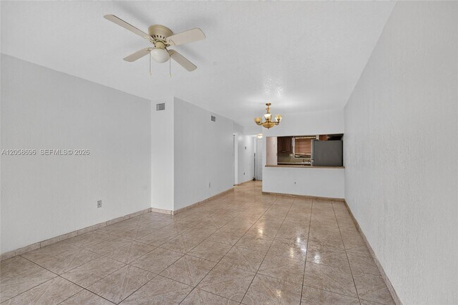 Foto del edificio - 6001 Shaker Wood Cir