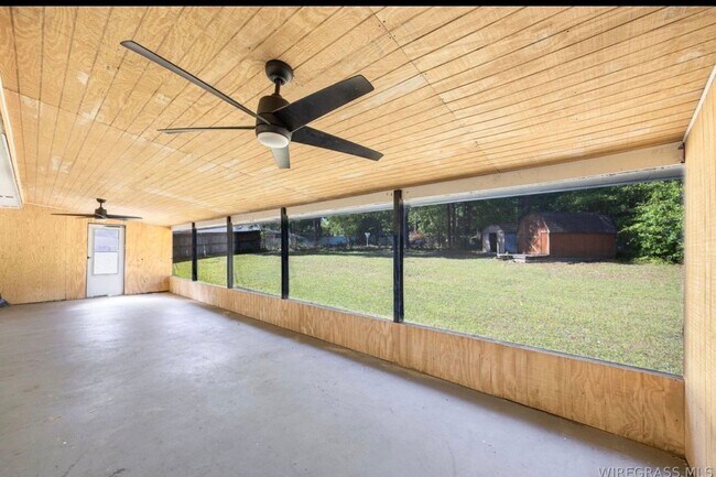 Foto del edificio - 209 Briarhill Rd