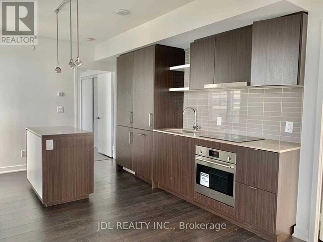 Photo du bâtiment - 88 Harbour St