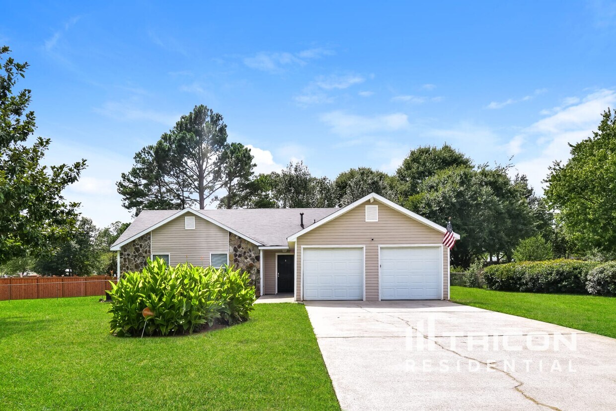 Foto principal - 125 Birch Creek Circle McDonough GA