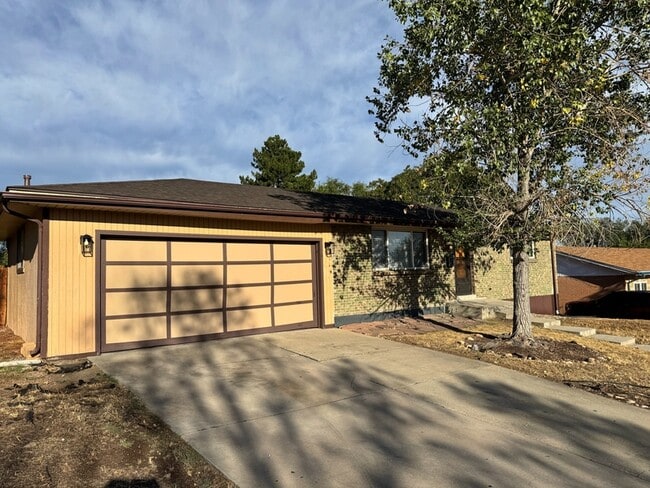 Building Photo - 8305 Acoma St