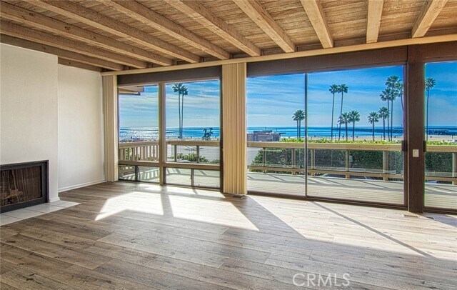 Building Photo - 3024 Breakers Dr