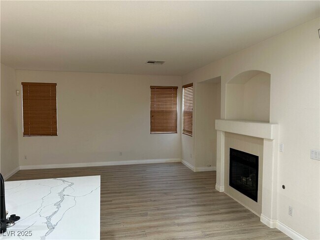 Foto del edificio - 10708 New Boro Ave