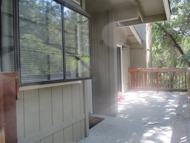 Foto del edificio - SPACIOUS 2 BEDROOM CONDO - BOTH HAVE ENSUITES!
