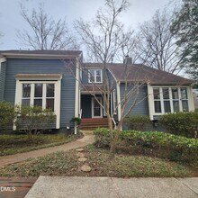 Building Photo - 5820 Sentinel Dr