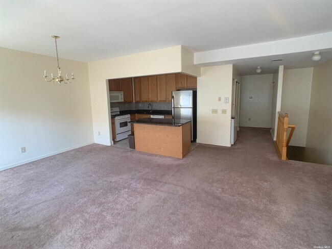 Building Photo - 207 Beach 77th St