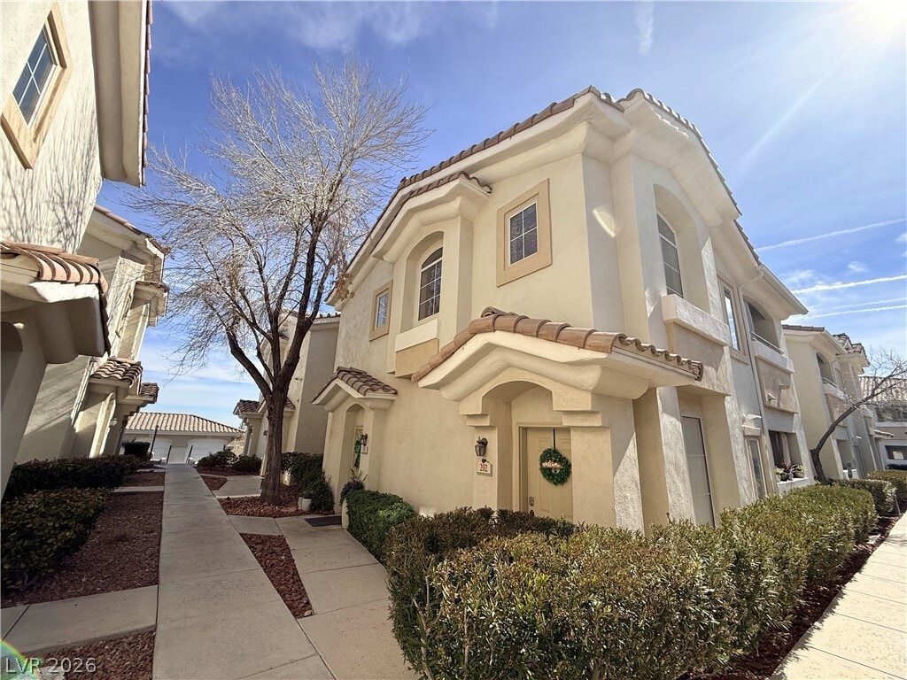 Building Photo - 10001 Crimson Palisades Pl