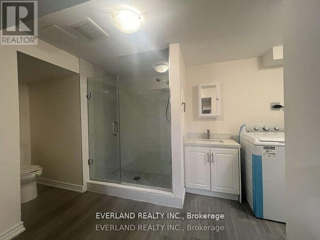 Building Photo - 158 Enchanted Hills Crescent