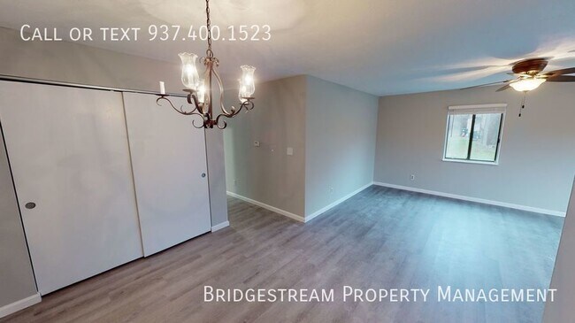 Building Photo - Beautiful 2 bedroom, 2 full bath ranch dup...