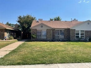Building Photo - 3040 Airhaven St