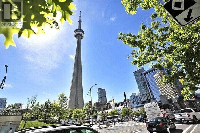 Photo du bâtiment - 51 Lower Simcoe St