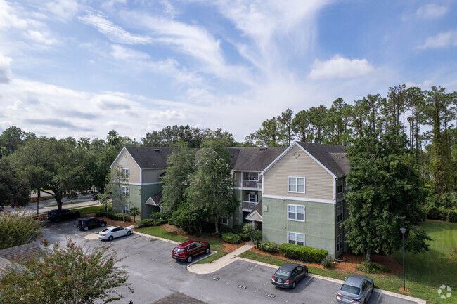 Building Photo - Villas of Timberlin Parc