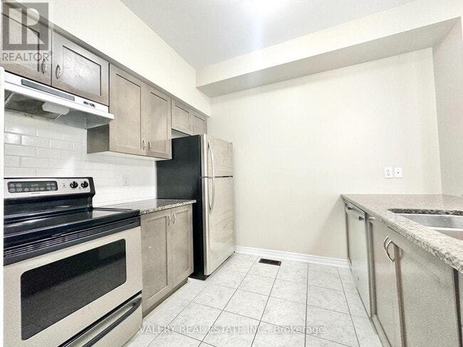 Building Photo - 541 Winston Rd