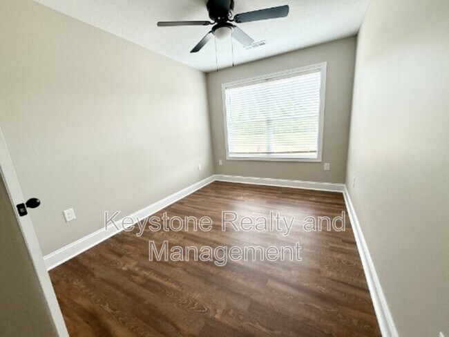 Foto del edificio - 80-D Ridge Road