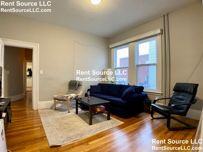Foto del edificio - 271 Highland Ave