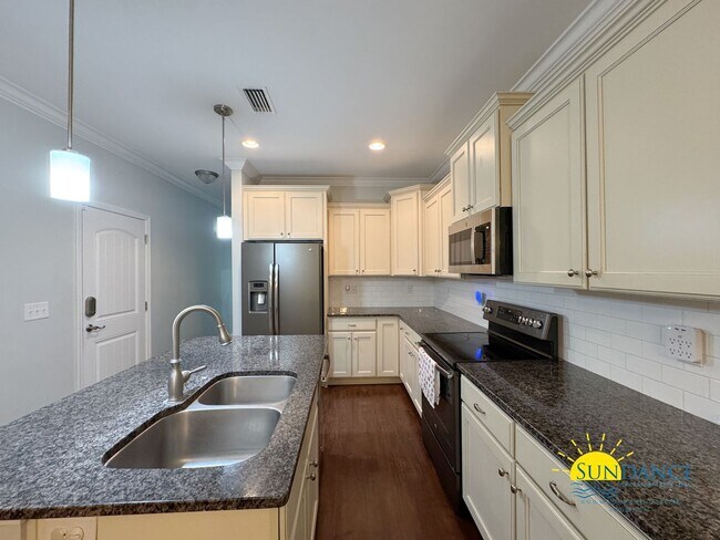 Foto del edificio - Smart 4BR Home in Valparaiso Near Eglin AFB!