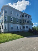 Building Photo - 17 Elm St