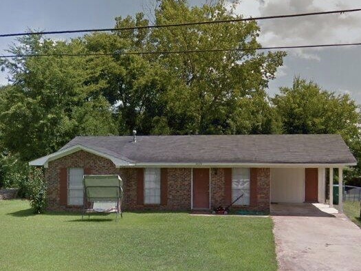 Primary Photo - 2024 Colonial Estates Rd