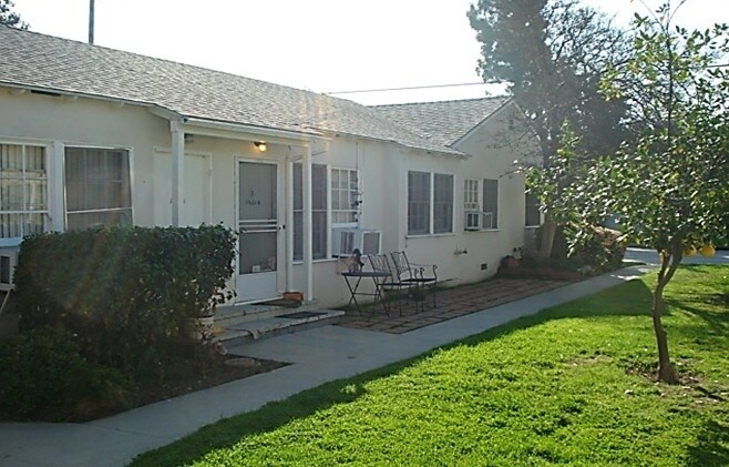 Building Photo - 11661 Magnolia Blvd