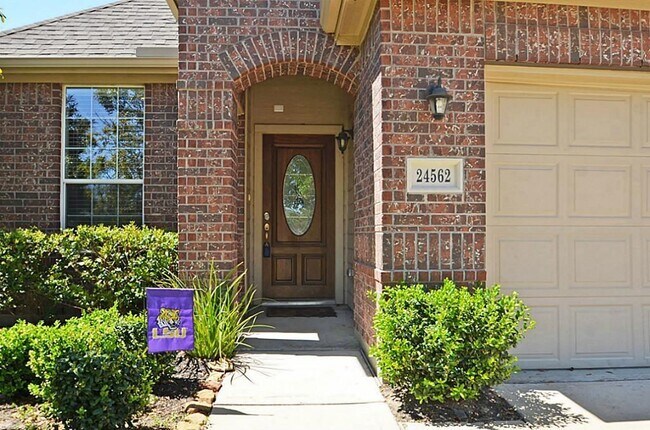 Foto del edificio - 24562 Carlton Springs Ln
