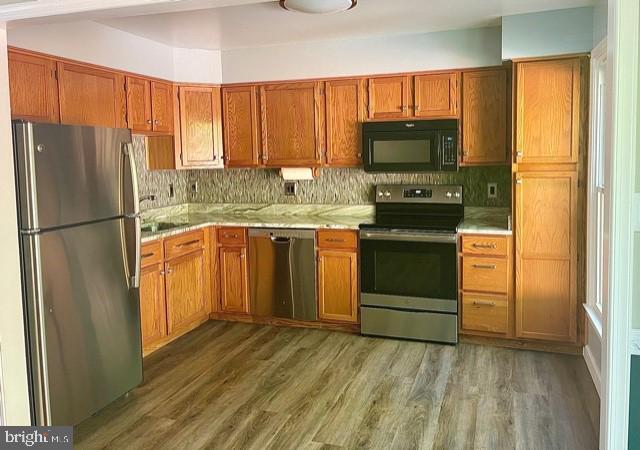 Building Photo - 1633 Howard Chapel Ct