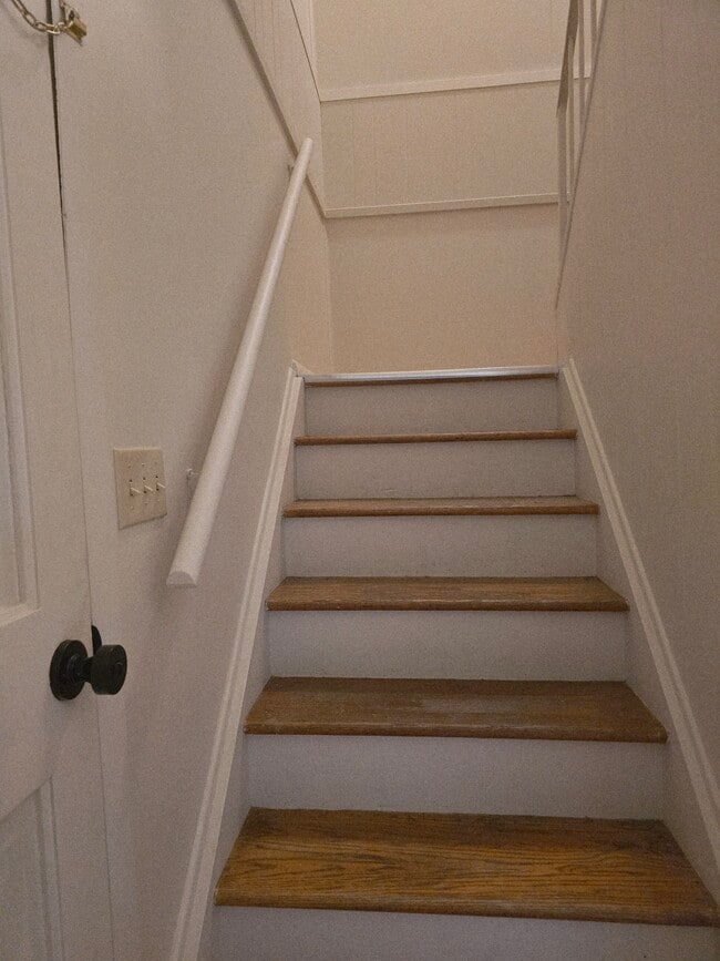 Staircase - 168 Sackett Rd