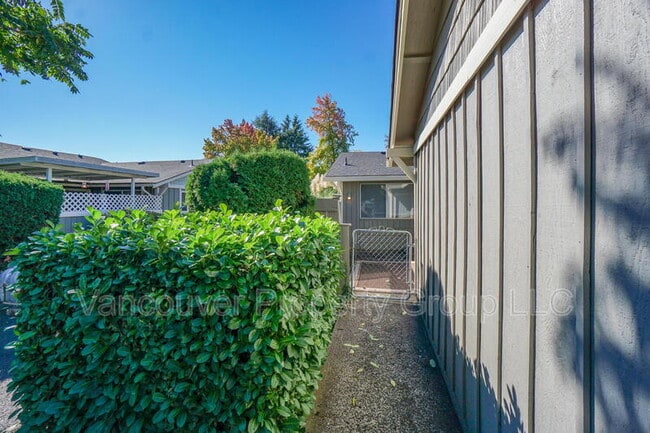 Foto del edificio - 1709 SE 145th Ct