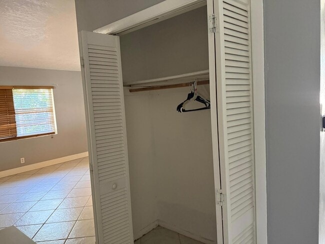 Photo - 1332 NW 5th Ave Apartment