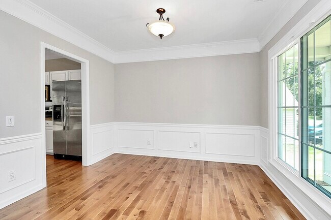 Foto del edificio - 5916 Downfield Wood Dr