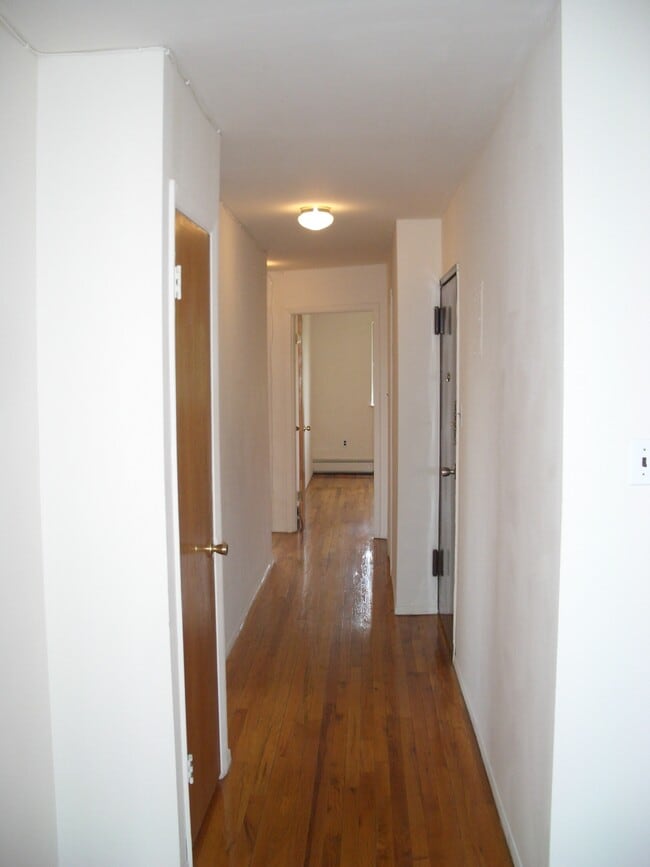 Building Photo - 2850 46th St