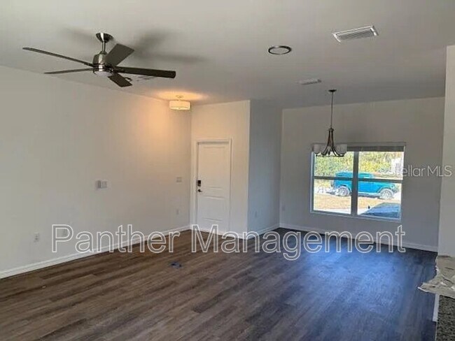 Building Photo - 5281 Gillot Blvd