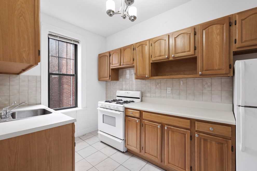 Foto principal - 145 Noble St