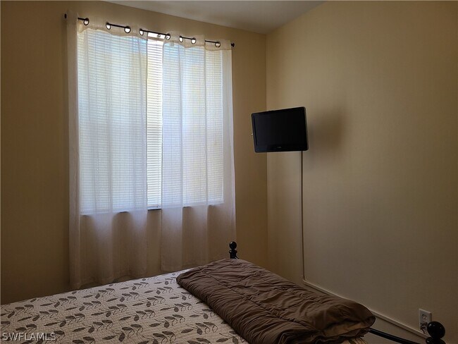 Foto del edificio - 15401 Bellamar Cir