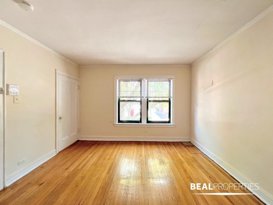 1 bedroom in CHICAGO IL 60657 - 1 bedroom in CHICAGO IL 60657