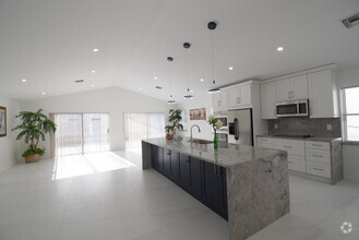 Building Photo - 11071 Baybreeze Way