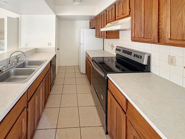 Foto del edificio - 4016-4022 North Calle Grande