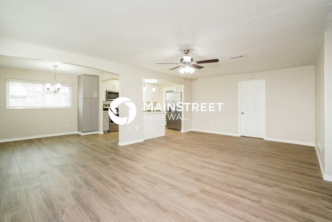Foto del edificio - 4 Bedroom Pet-Friendly Home in ORANGE PARK...