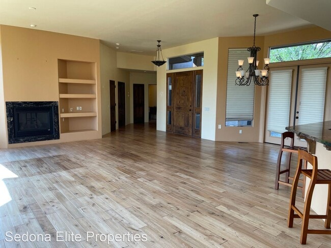 Building Photo - 3 br, 3.5 bath House - 70 SHEATH DR