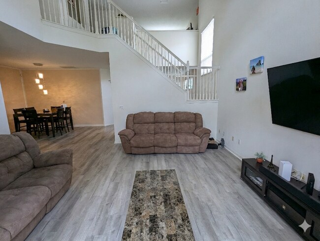 Foto del edificio - 7719 Bingham Ct