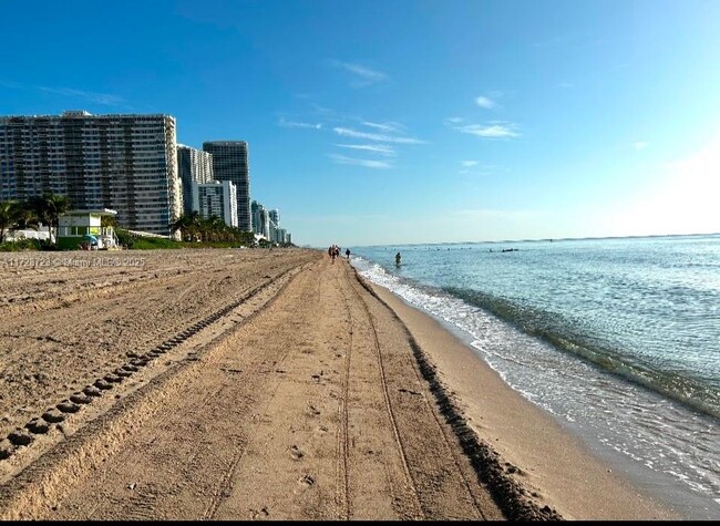 Foto del edificio - 2030 S Ocean Dr